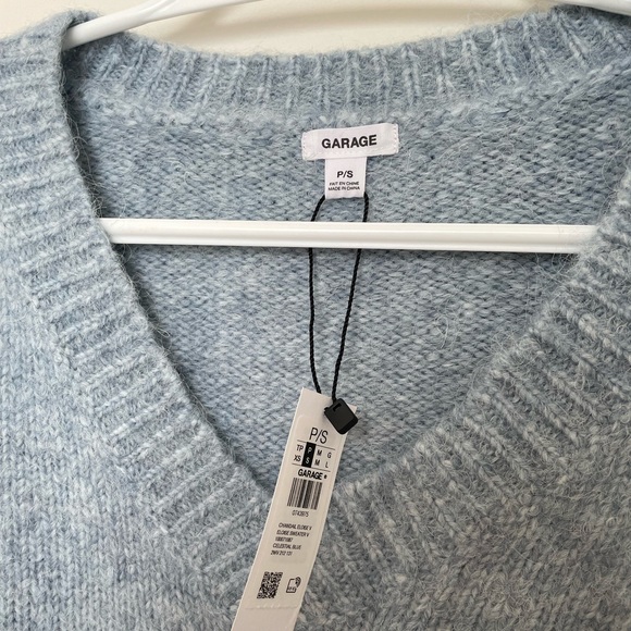 (2/$40) New Cropped oversized sweater - Picture 3 of 5